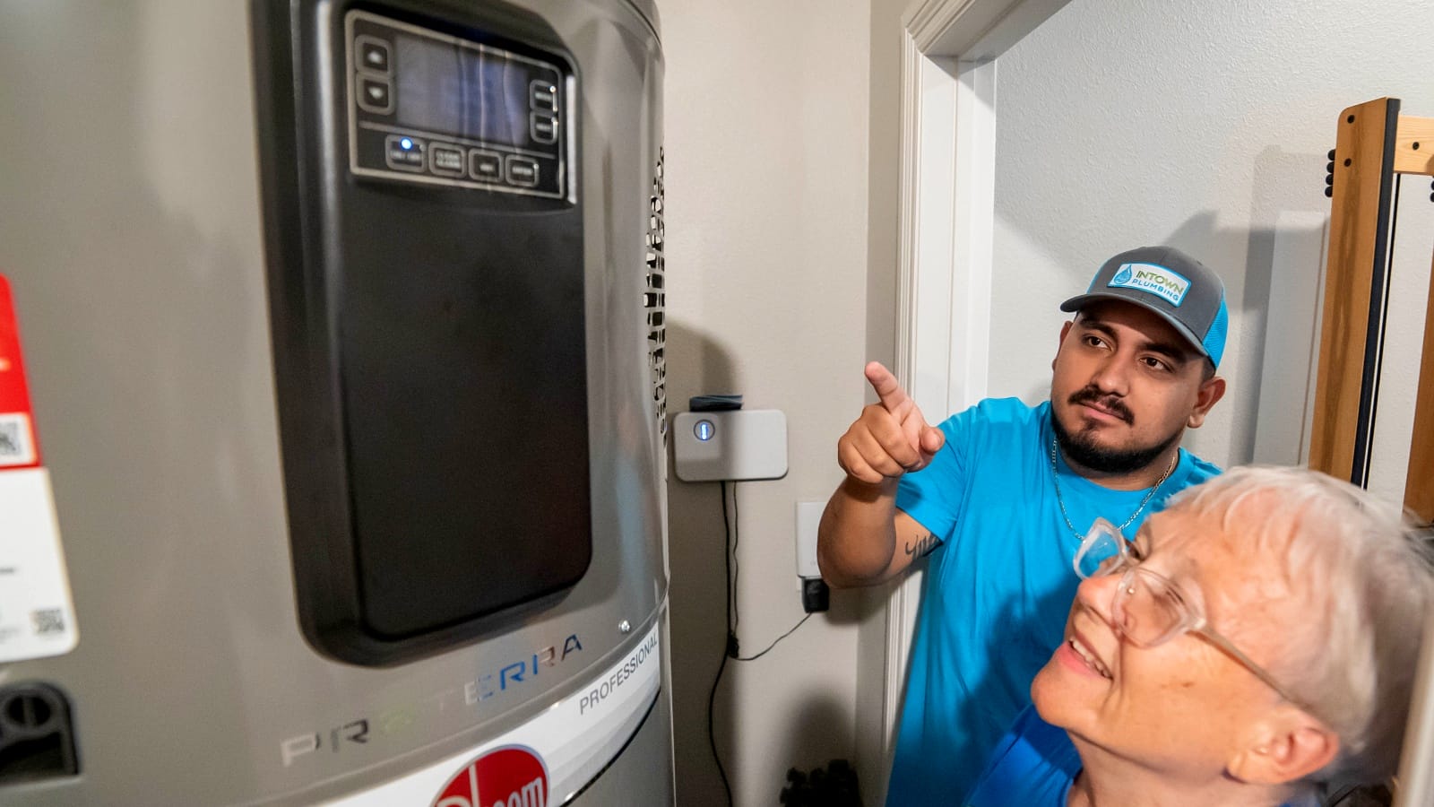 Water Heater Replacement Guide: Age, Signs & Steps