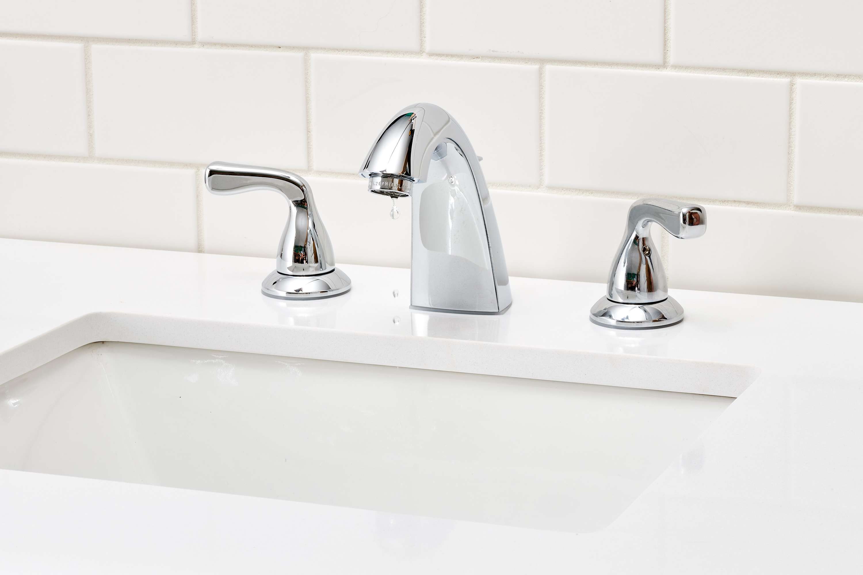 Leaky Faucet Handle Repair & Replacement: A Step-by-Step Guide