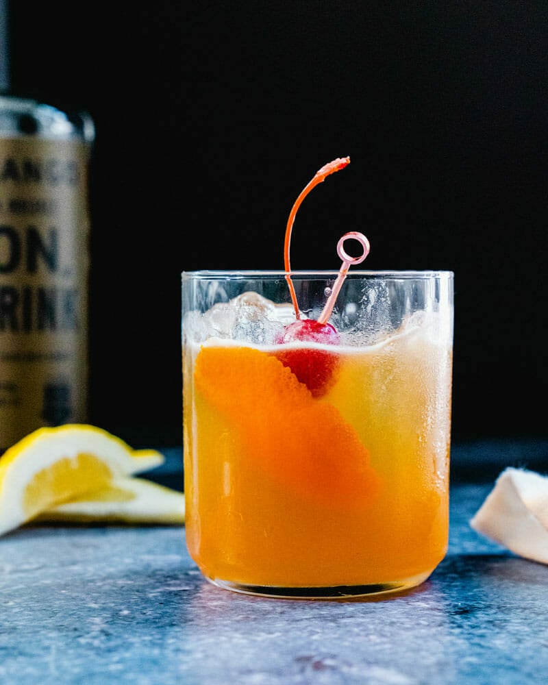 Classic Whiskey Sour Recipe & Guide