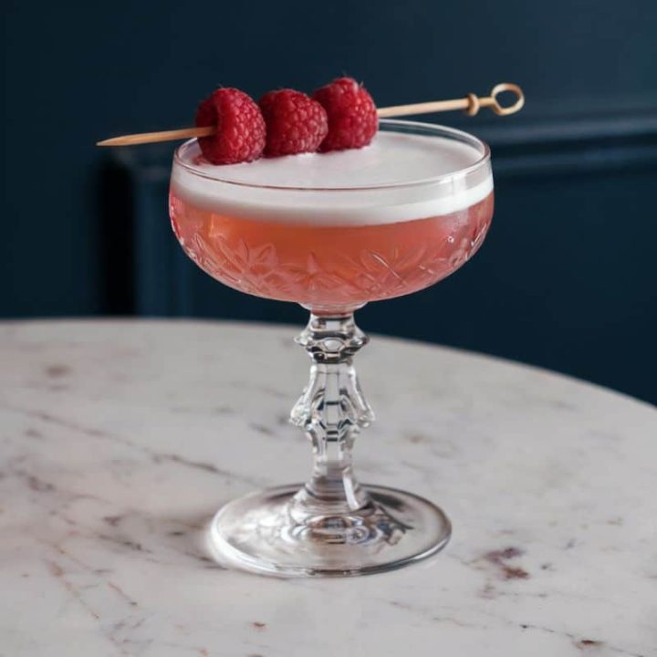 Clover Club Cocktail: Classic Recipe & Guide