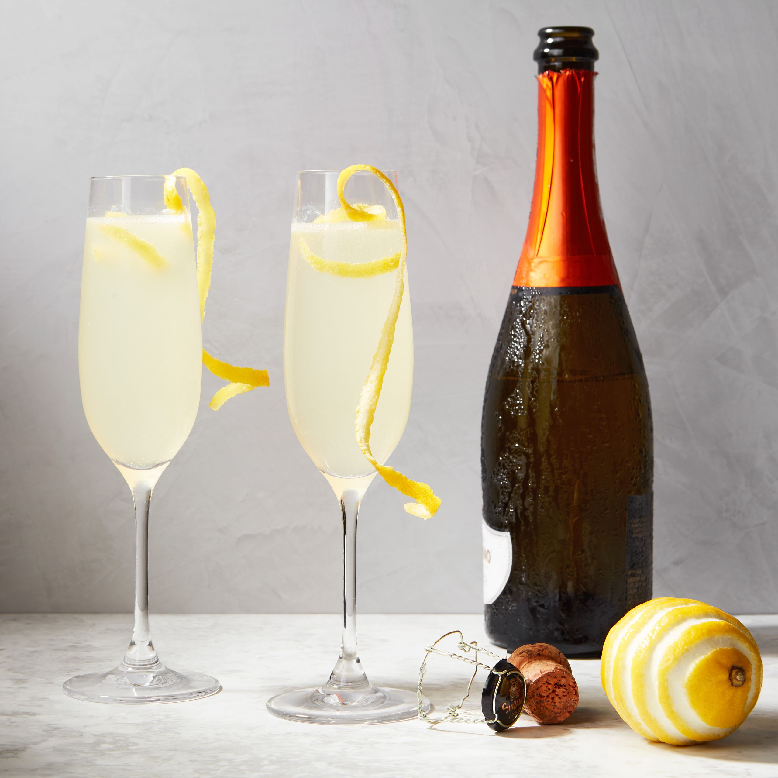 French 75 Cocktail Recipe: A Simple Guide